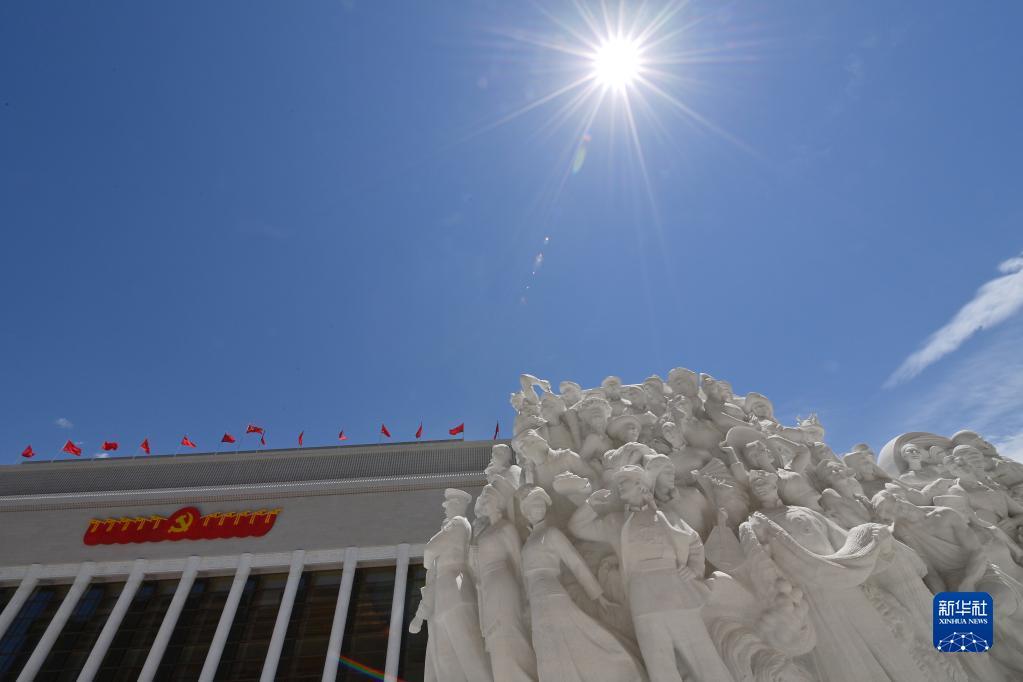 鐘華論：在強(qiáng)國建設(shè)、民族復(fù)興新征程上勇毅前行